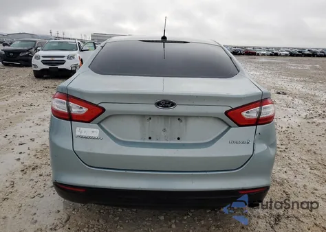2014 Ford Fusion Hybrid S z USA, uszkodzony, nr VIN 3FA6P0UU5ER184271